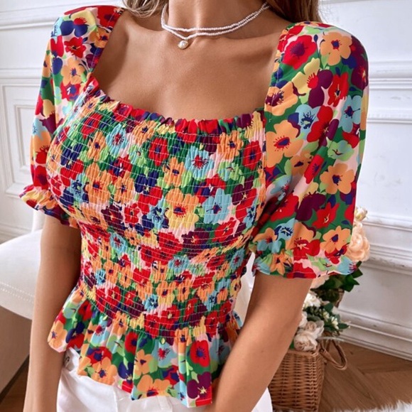 SHEIN Shirred Puffy Short Sleeve Floral Top Size XL - Picture 2 of 9